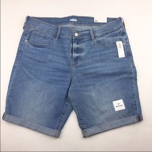 NWT Old navy 9in Bermuda shorts